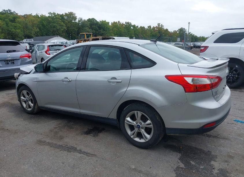 Photo 15 of 2012 Ford Focus SE (VIN 1FAHP3F28CL444714)