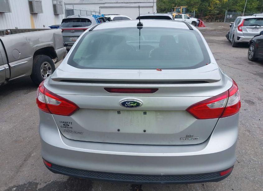 Photo 17 of 2012 Ford Focus SE (VIN 1FAHP3F28CL444714)