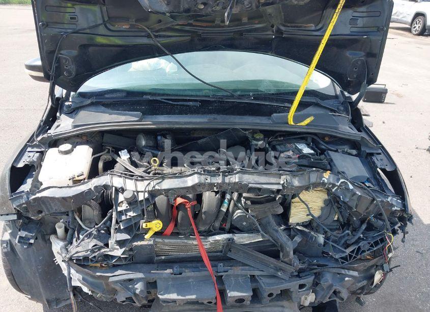 Photo 10 of 2012 Ford Focus SE (VIN 1FAHP3F28CL451694)