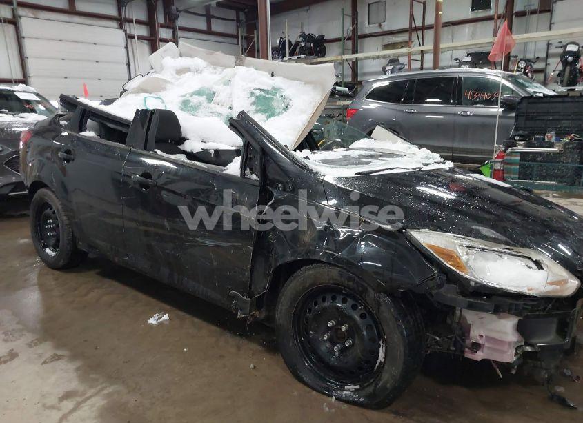 Photo 12 of 2012 Ford Focus SE (VIN 1FAHP3F28CL455101)