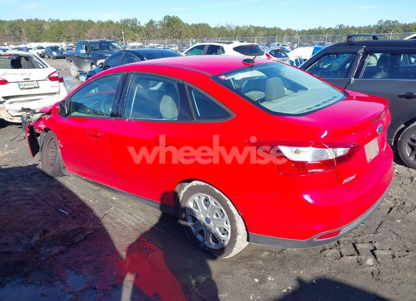 Photo 14 of 2012 Ford Focus SE (VIN 1FAHP3F28CL461383)