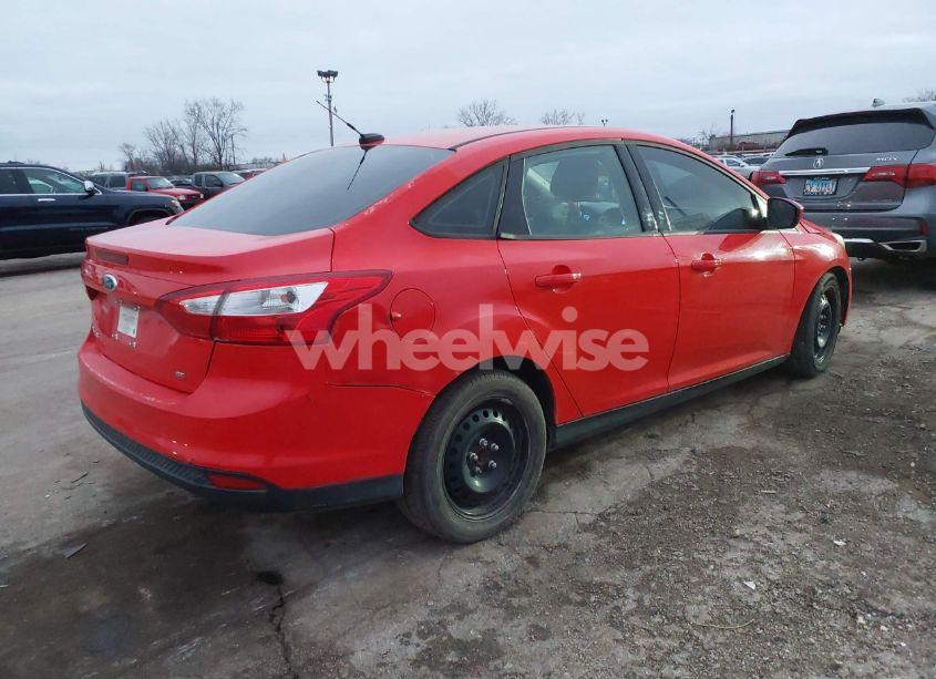 Photo 4 of 2012 Ford Focus SE (VIN 1FAHP3F29CL113544)