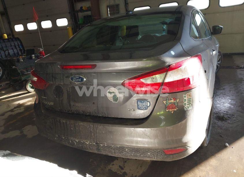 Photo 16 of 2012 Ford Focus SE (VIN 1FAHP3F29CL127055)