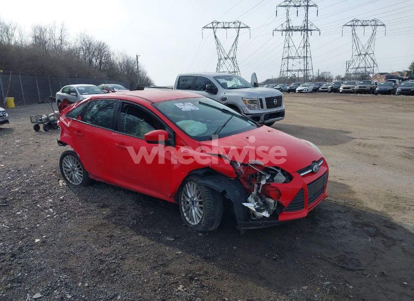 2012 Ford Focus SE (VIN 1FAHP3F29CL128254) main photo