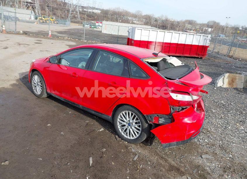 Photo 16 of 2012 Ford Focus SE (VIN 1FAHP3F29CL128254)