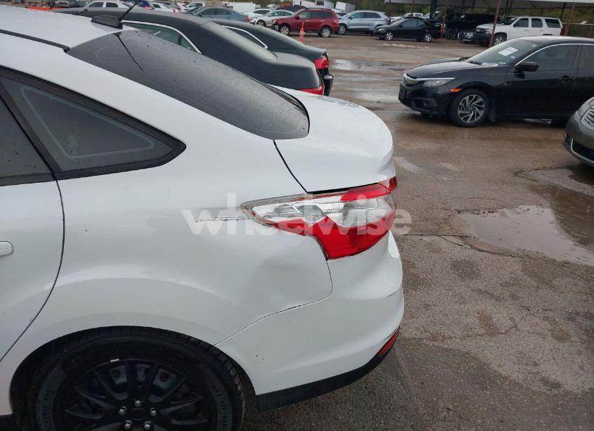 Photo 6 of 2012 Ford Focus SE (VIN 1FAHP3F29CL141649)