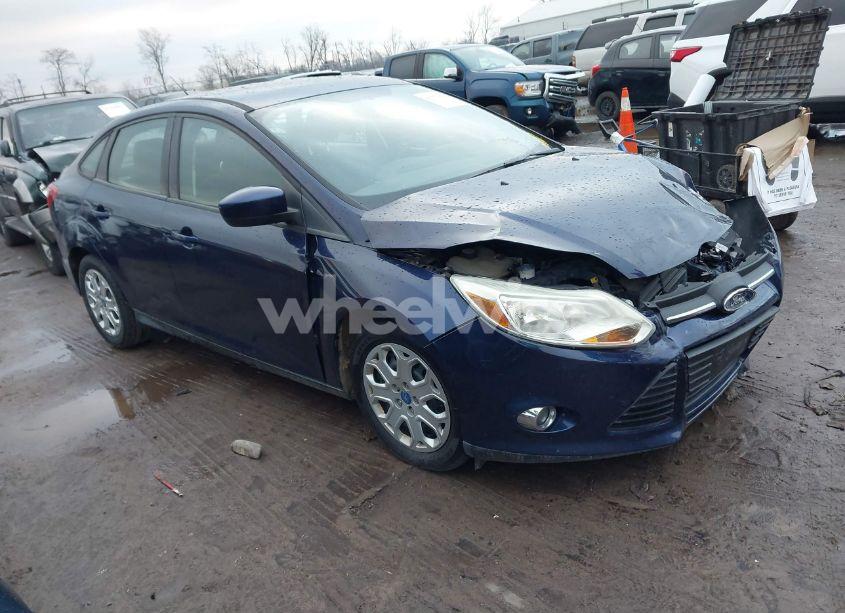 2012 Ford Focus SE (VIN 1FAHP3F29CL152649) main photo