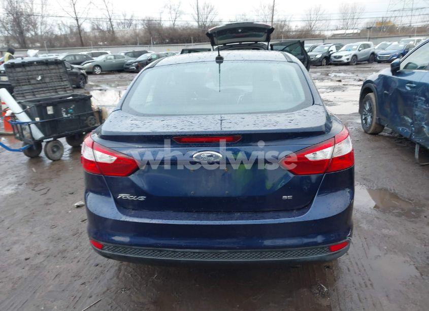Photo 16 of 2012 Ford Focus SE (VIN 1FAHP3F29CL152649)