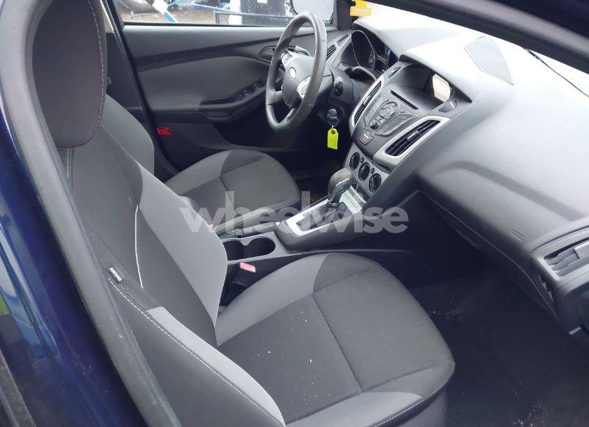 Photo 5 of 2012 Ford Focus SE (VIN 1FAHP3F29CL152649)