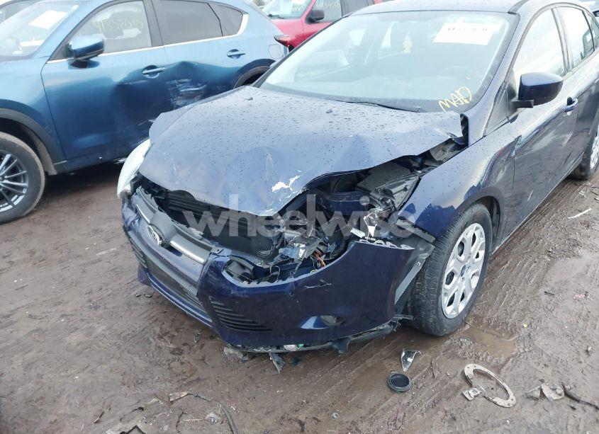 Photo 6 of 2012 Ford Focus SE (VIN 1FAHP3F29CL152649)