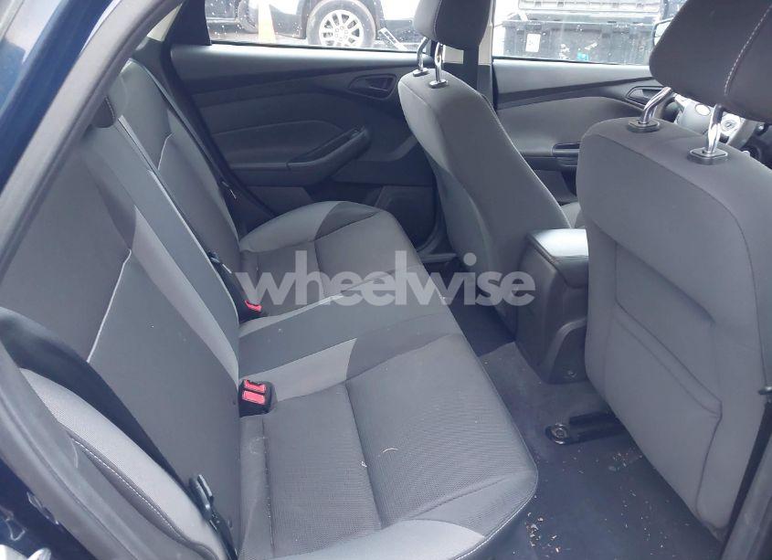 Photo 8 of 2012 Ford Focus SE (VIN 1FAHP3F29CL152649)