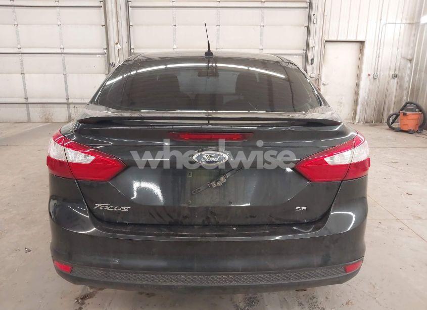 Photo 17 of 2012 Ford Focus SE (VIN 1FAHP3F29CL153171)