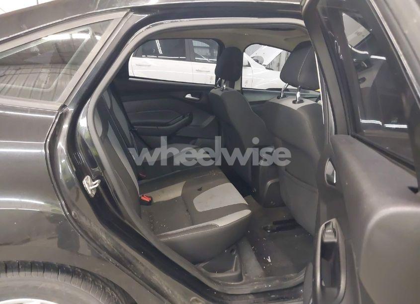 Photo 8 of 2012 Ford Focus SE (VIN 1FAHP3F29CL153171)