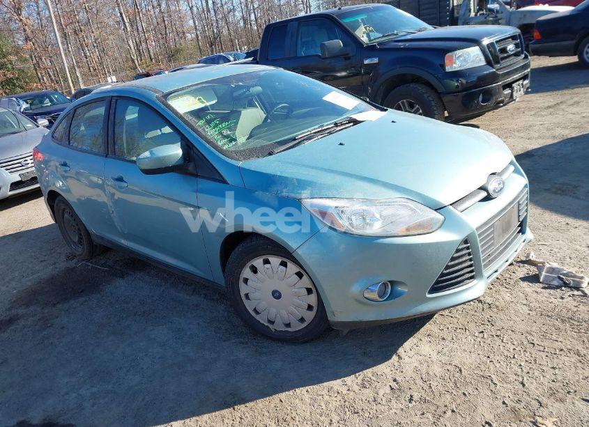 2012 Ford Focus SE (VIN 1FAHP3F29CL160573) main photo