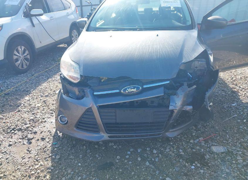 Photo 6 of 2012 Ford Focus SE (VIN 1FAHP3F29CL186445)