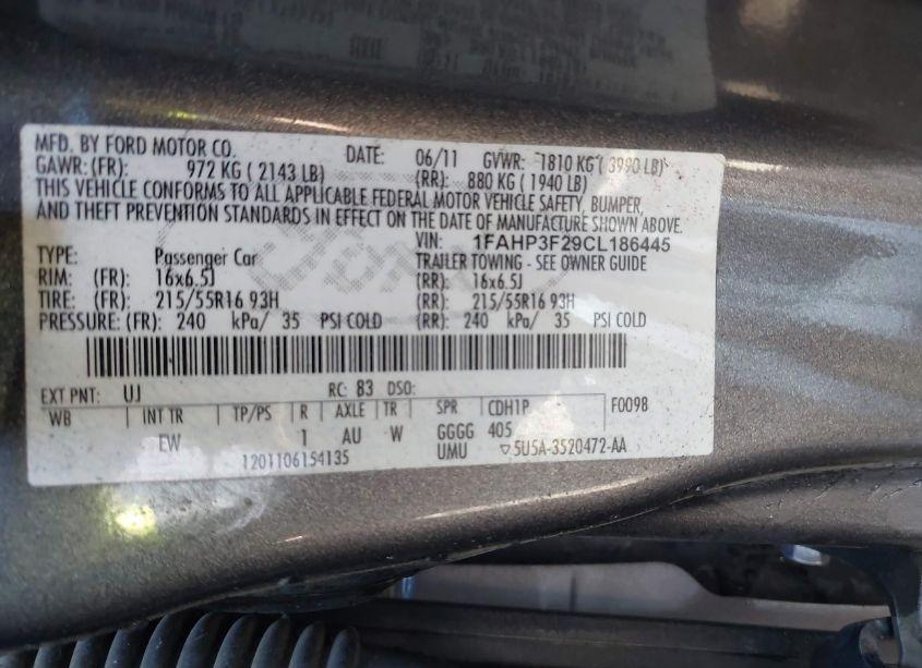 Photo 9 of 2012 Ford Focus SE (VIN 1FAHP3F29CL186445)