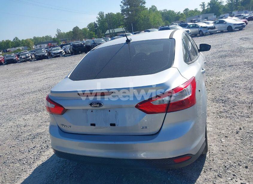 Photo 16 of 2012 Ford Focus SE (VIN 1FAHP3F29CL192181)