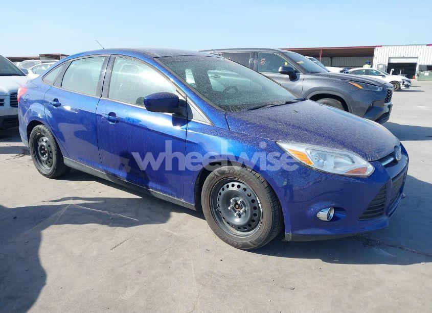 2012 Ford Focus SE (VIN 1FAHP3F29CL221680) main photo
