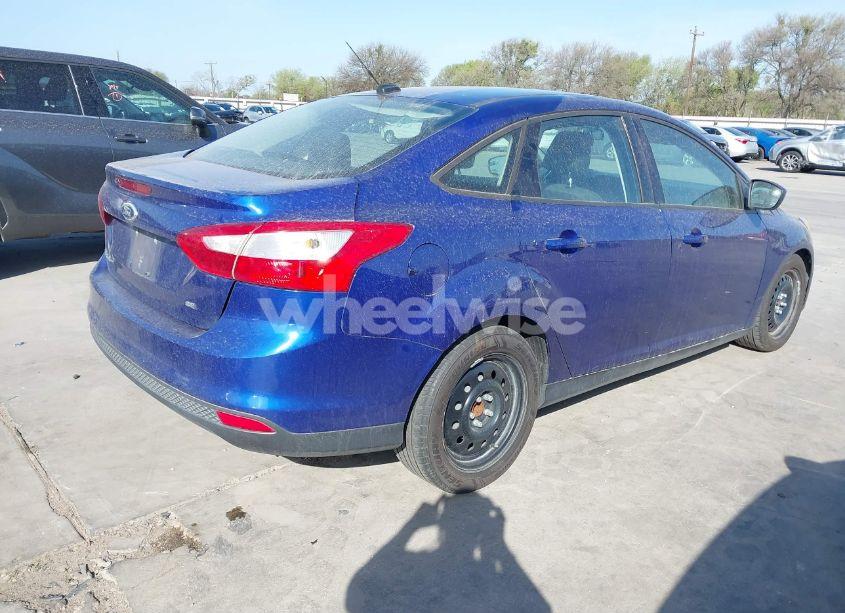 Photo 4 of 2012 Ford Focus SE (VIN 1FAHP3F29CL221680)