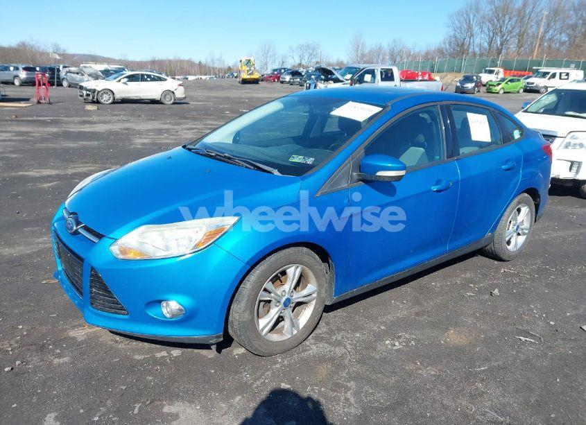 Photo 2 of 2012 Ford Focus SE (VIN 1FAHP3F29CL233652)