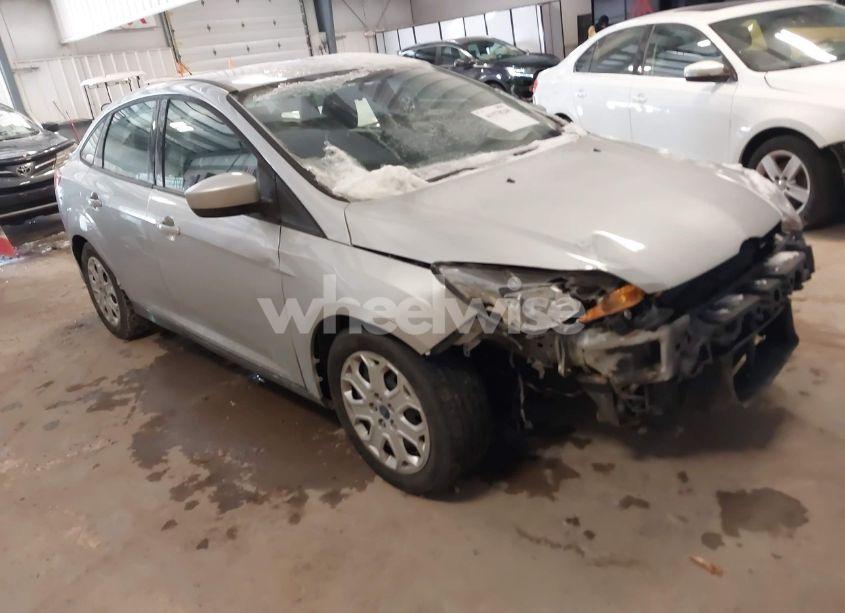 2012 Ford Focus SE (VIN 1FAHP3F29CL234896) main photo