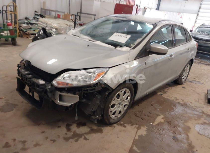 Photo 2 of 2012 Ford Focus SE (VIN 1FAHP3F29CL234896)