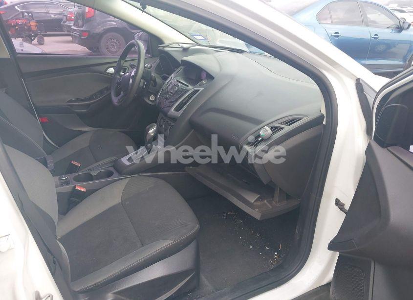 Photo 5 of 2012 Ford Focus SE (VIN 1FAHP3F29CL267154)