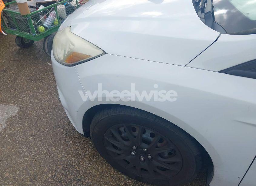 Photo 6 of 2012 Ford Focus SE (VIN 1FAHP3F29CL267154)