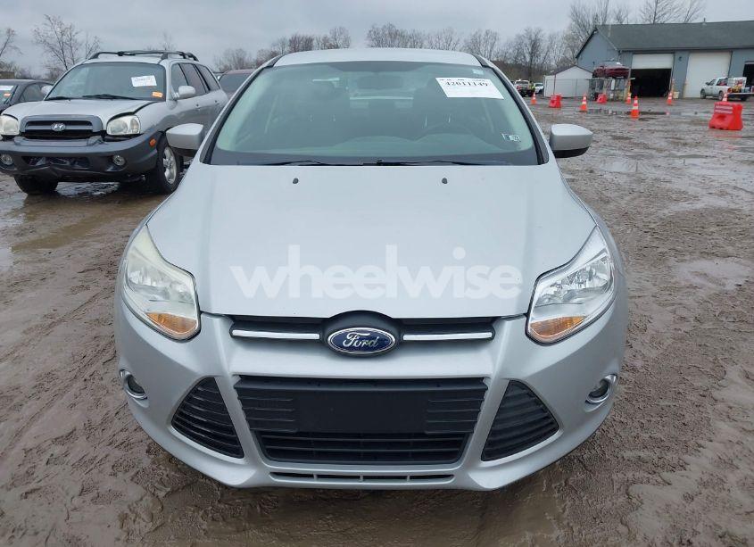 Photo 12 of 2012 Ford Focus SE (VIN 1FAHP3F29CL295519)