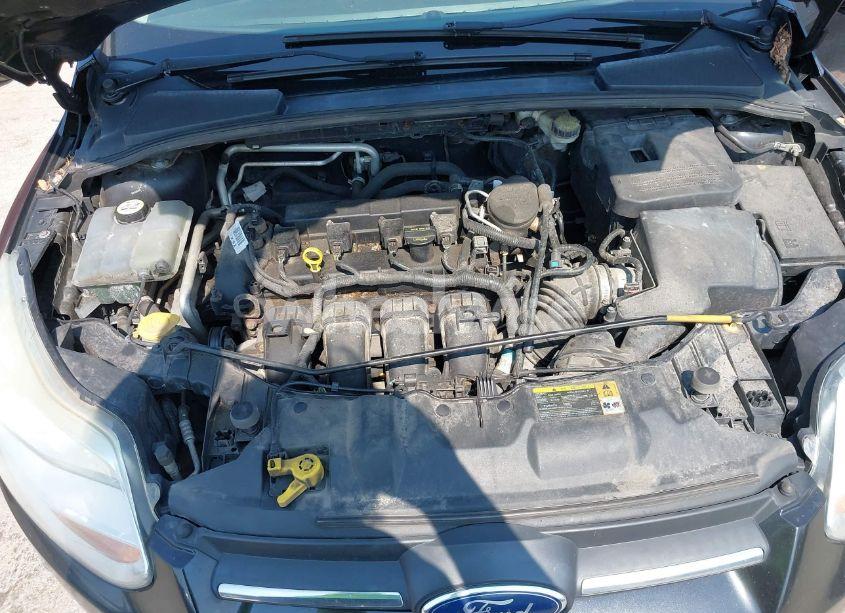 Photo 10 of 2012 Ford Focus SE (VIN 1FAHP3F29CL311587)