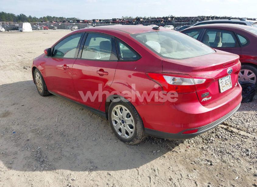 Photo 3 of 2012 Ford Focus SE (VIN 1FAHP3F29CL377587)