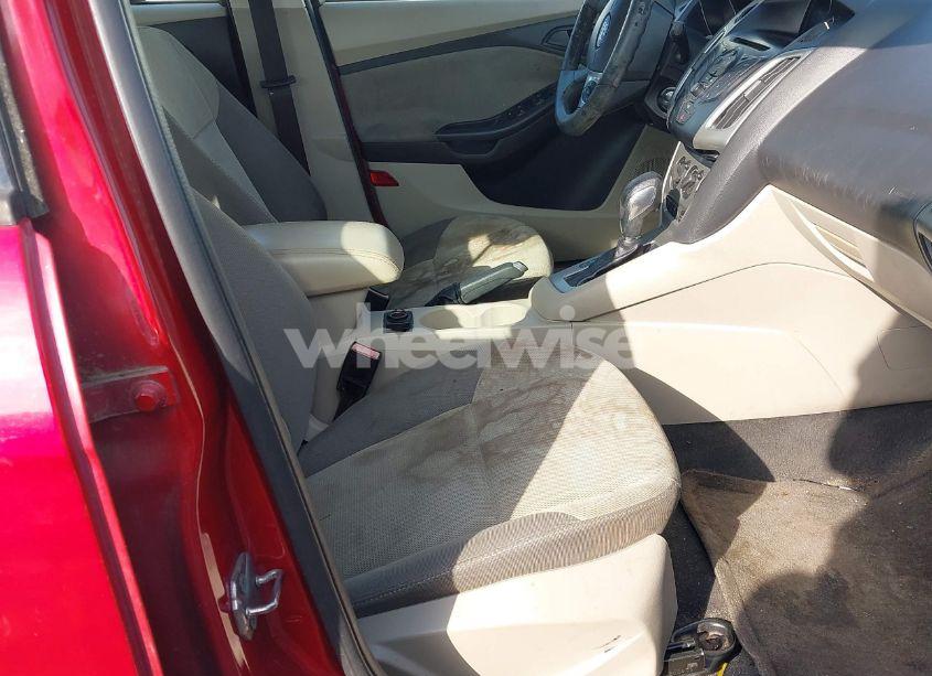 Photo 5 of 2012 Ford Focus SE (VIN 1FAHP3F29CL377587)