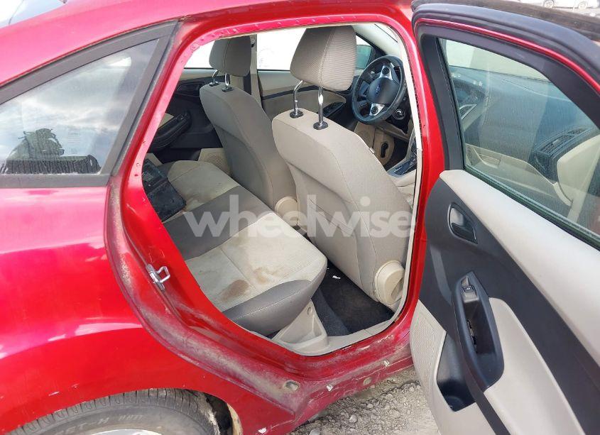 Photo 8 of 2012 Ford Focus SE (VIN 1FAHP3F29CL377587)