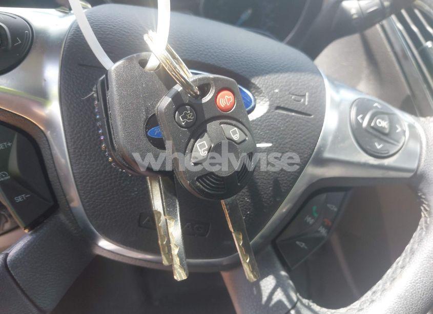 Photo 11 of 2012 Ford Focus SE (VIN 1FAHP3F29CL452465)