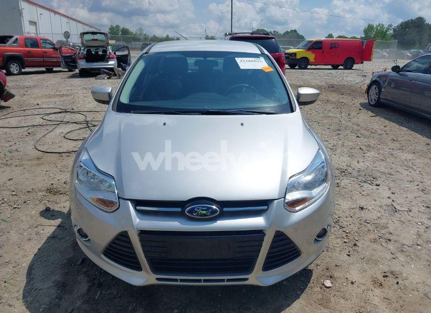 Photo 12 of 2012 Ford Focus SE (VIN 1FAHP3F29CL452465)