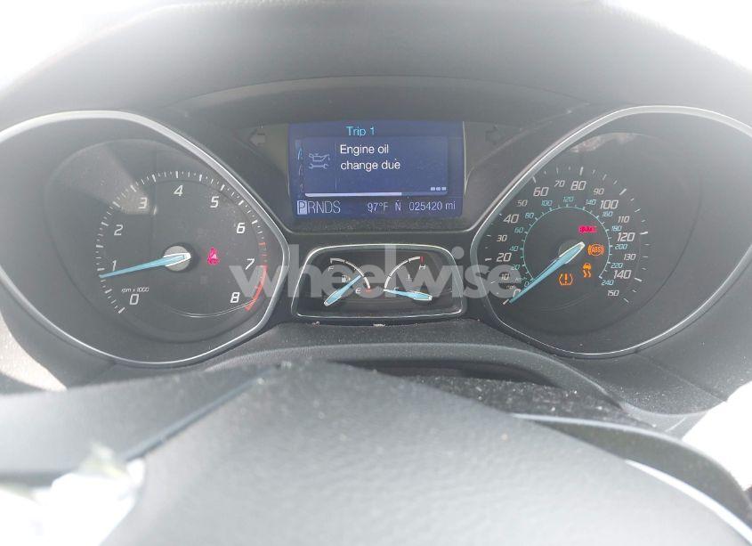 Photo 7 of 2012 Ford Focus SE (VIN 1FAHP3F29CL452465)