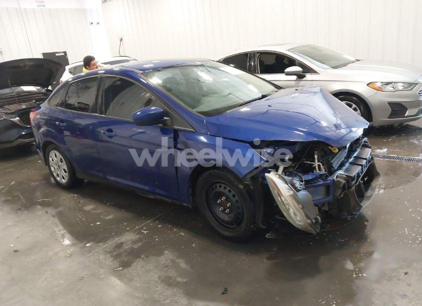 2012 Ford Focus SE (VIN 1FAHP3F29CL454409) main photo