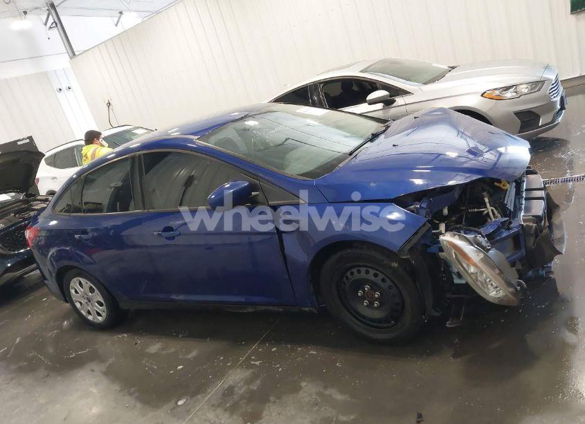 Photo 13 of 2012 Ford Focus SE (VIN 1FAHP3F29CL454409)