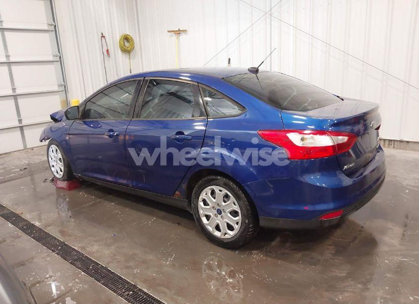 Photo 3 of 2012 Ford Focus SE (VIN 1FAHP3F29CL454409)
