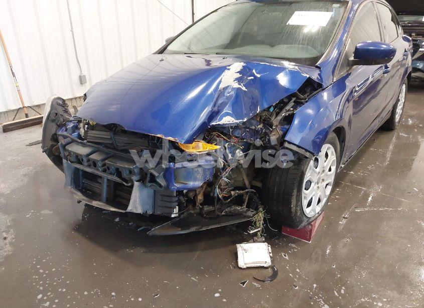 Photo 6 of 2012 Ford Focus SE (VIN 1FAHP3F29CL454409)