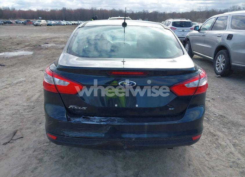 Photo 16 of 2012 Ford Focus SE (VIN 1FAHP3F29CL460596)