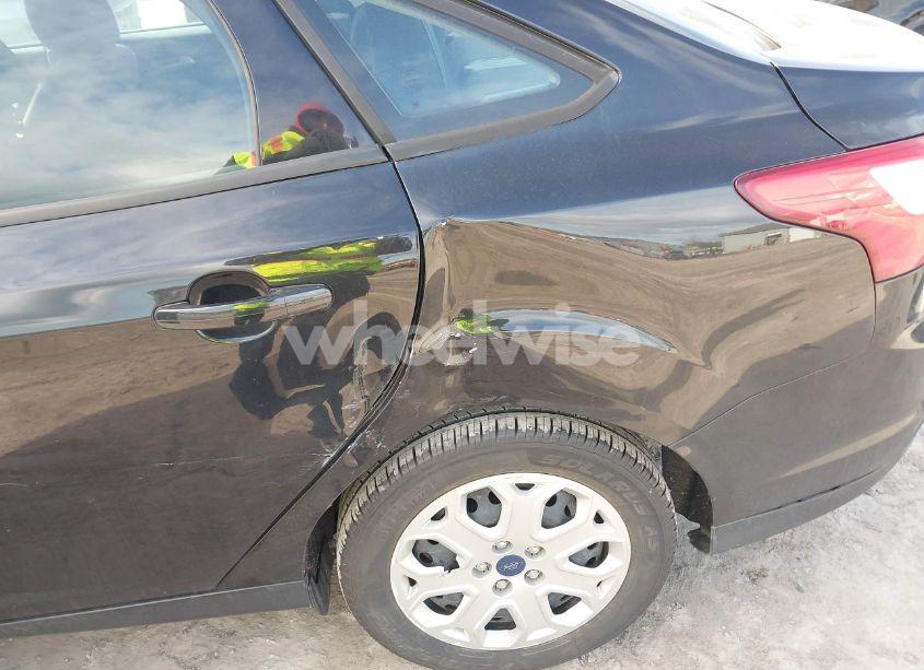 Photo 6 of 2012 Ford Focus SE (VIN 1FAHP3F29CL460596)