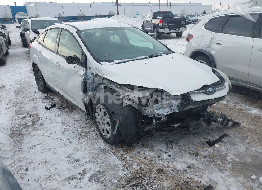 Photo 6 of 2012 Ford Focus SE (VIN 1FAHP3F2XCL102004)