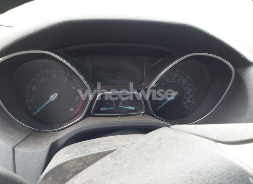 Photo 7 of 2012 Ford Focus SE (VIN 1FAHP3F2XCL104044)