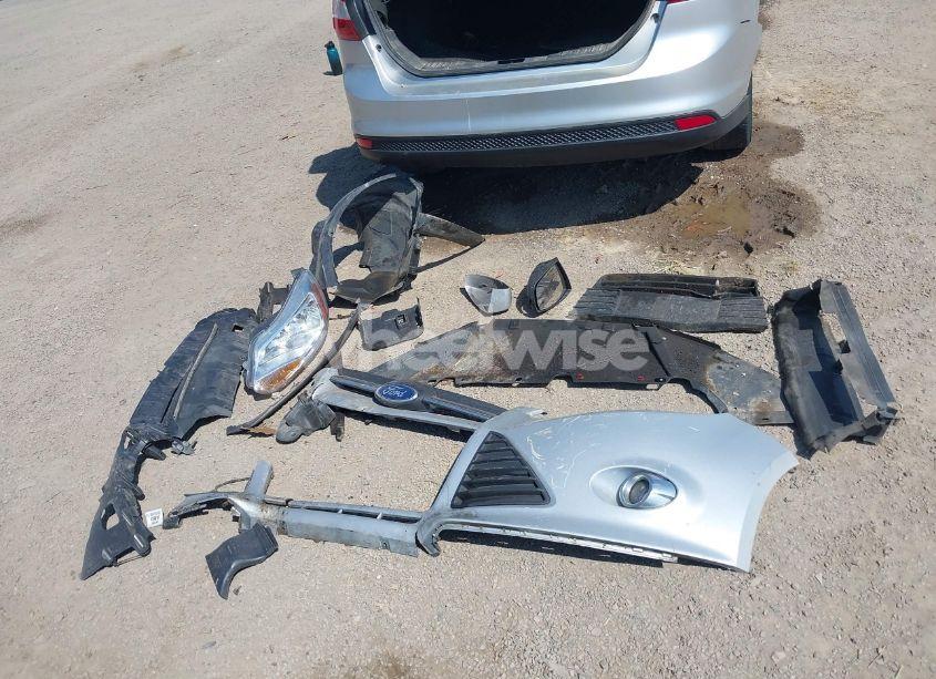 Photo 12 of 2012 Ford Focus SE (VIN 1FAHP3F2XCL217086)