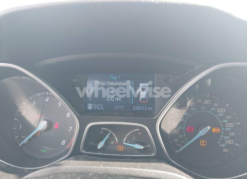 Photo 7 of 2012 Ford Focus SE (VIN 1FAHP3F2XCL219629)