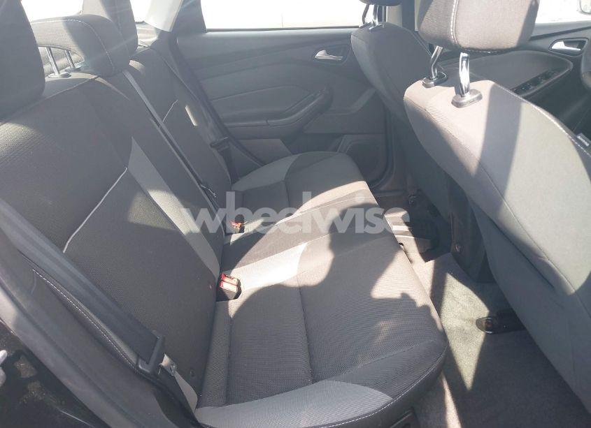 Photo 8 of 2012 Ford Focus SE (VIN 1FAHP3F2XCL219629)