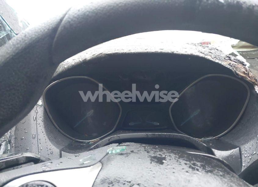 Photo 7 of 2012 Ford Focus SE (VIN 1FAHP3F2XCL220683)