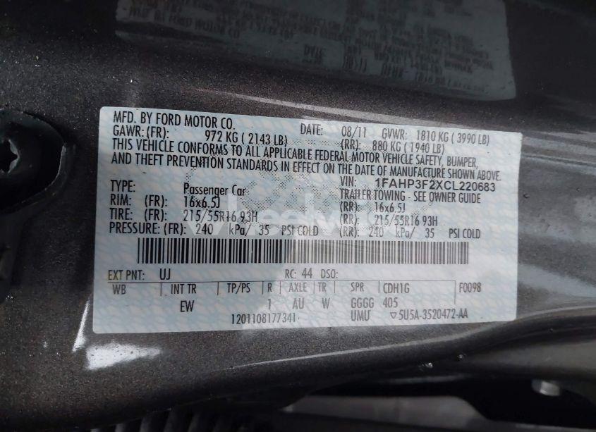 Photo 9 of 2012 Ford Focus SE (VIN 1FAHP3F2XCL220683)