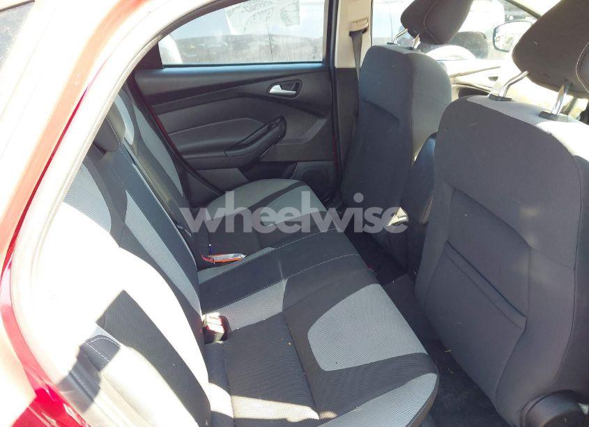 Photo 8 of 2012 Ford Focus SE (VIN 1FAHP3F2XCL224359)